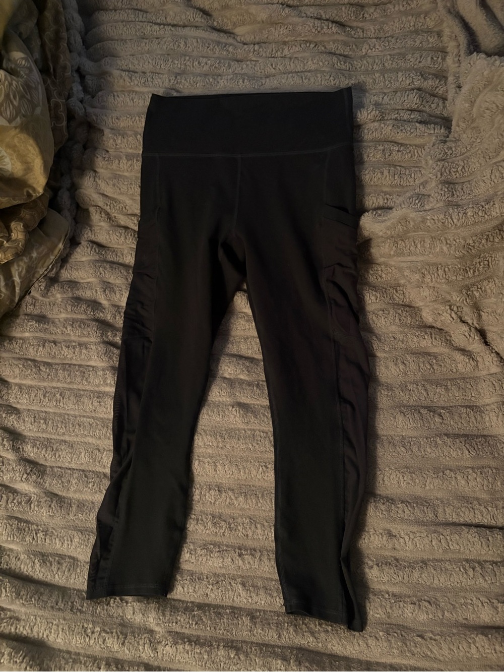 Fabletics Black Kids cropped Leggings with Side Pockets